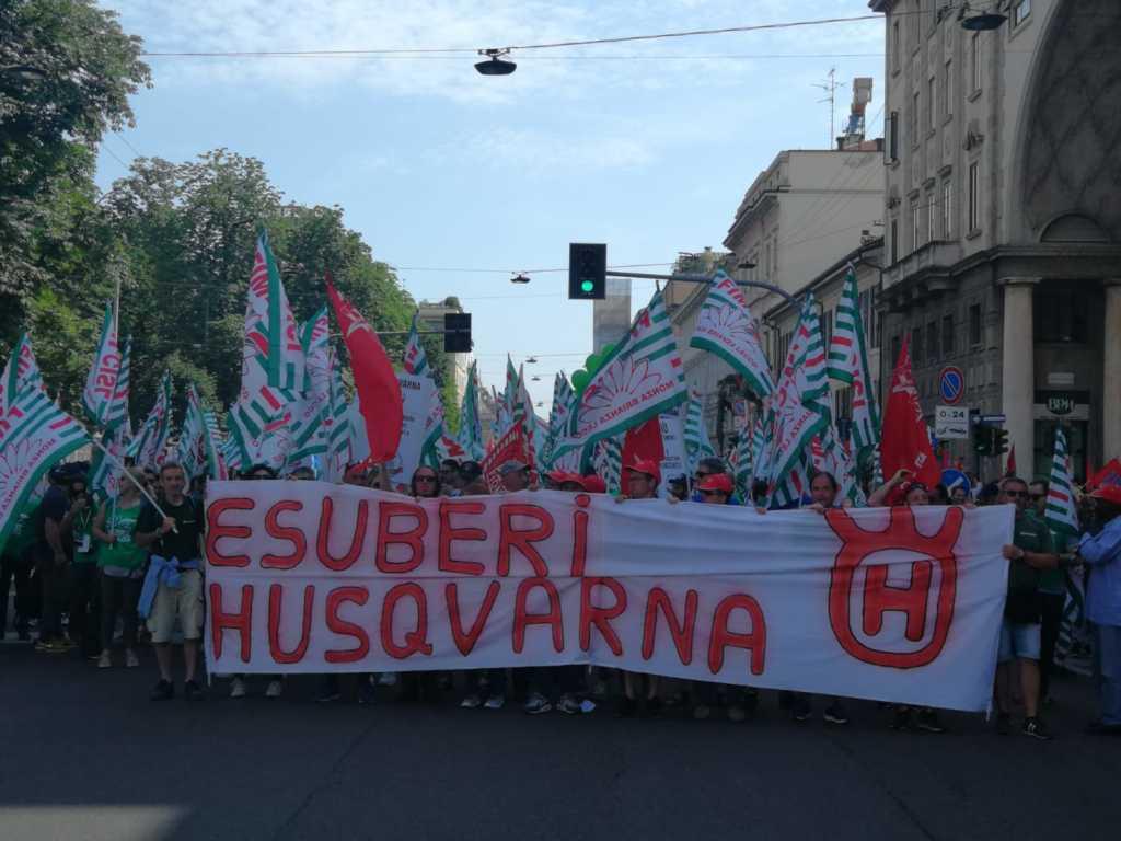 3 I temi sono particolarmente sentiti perché gli interventi del Governo lasciano l amaro in bocca ai lavoratori sottolinea Oreggia.