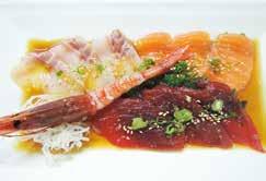 hosomaki di pesce comune Assorted 7 types of nigiri sushi with 3 pieces of sushi rolls ちらし寿司松 CHIRASHI MATSU (10 pz) 35 (10 種盛り ) Ciotola di