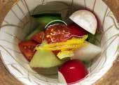 Kabayaki style s Eel and pickled cucumber いか明太和へ IKA MENTAI: listarelle di calamaro * con uova di merluzzo marinate, 13 servite con uovo crudo Marinated