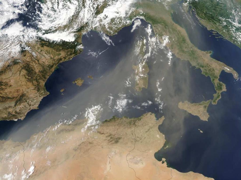 Polveri dal Sahara e particolato atmosferico Gli eventi di avvezione sahariana provocano eccessi delle concentrazioni di PM 10 per parecchi