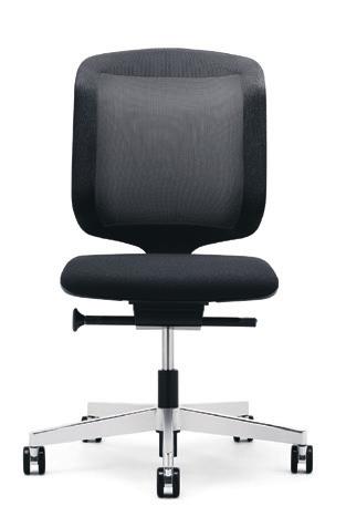 SWIVEL CHAIR SEDIA GIREVOLE Well-rounded. The swivel chair makes a convincing impression in both business and private settings.
