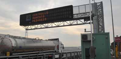 Alcuni esempi Il messaggio invita a moderare la velocità per la presenza di banchi di nebbia nella tratta compresa tra le stazioni di Pozzuolo Martesana e Liscate.