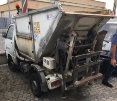 7 BENZINA 4X4 2003 Allestito con vasca per RSU da 2,5m3 con