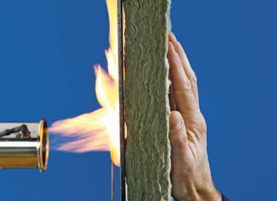 Primo Talento Protezione antincendio Coibentando interamente la facciata con la lana di roccia, non occorre adottare altre misure di protezione antincendio nella facciata stessa.