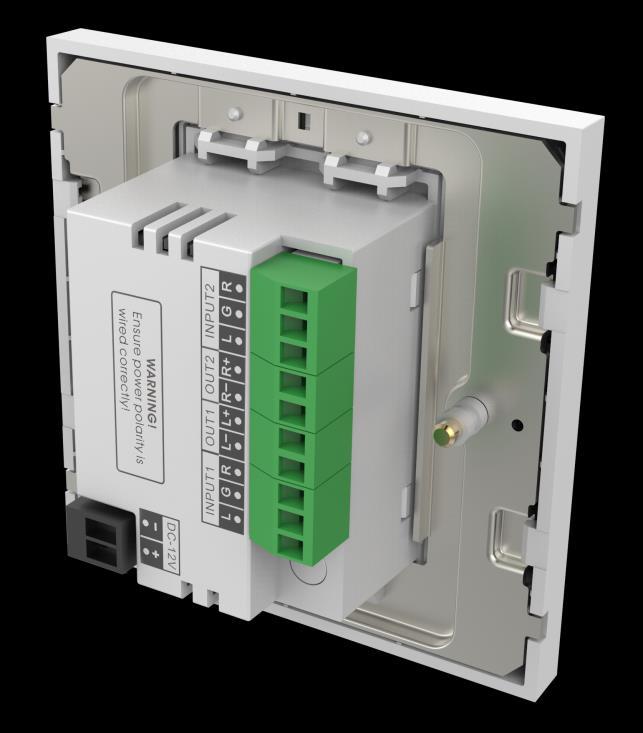 ISTRUZIONI PER L'INSTALLAZIONE Questo amplificatore può essere montato come prodotto standalone o integrato in una mascherina di connettività Techconnect. Uso come prodotto standalone: 1.