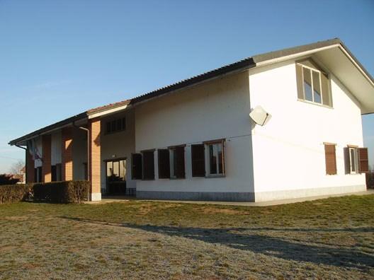 Scuola Primaria La scuola frazionale immersa nel verde in raccordo con