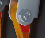 Le cinghie sono dotate di dinamometro per il raggiungimento della corretta forza di serraggio della sella sul tubo. Sistema leggero e compatto. Nessun utilizzo di attrezzi supplementari.