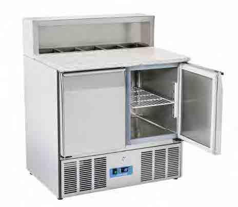 MODEL MODELLO CRP 90A CRP 93A CRM 93A SALADETTE > GN1/1 > PIZZA TOP GN1/1 refrigerated saladette with pizza top Saladette refrigerata GN1/1 con top pizza v v v Stainless steel exterior and interior