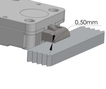 L albero del movimento di apertura deve essere inserito per un minimo di 7 mm ed un massimo di 12 mm all interno della serratura.