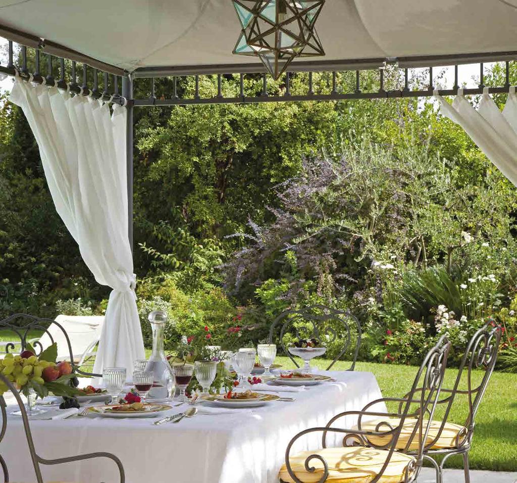 ARREDO GIARDINO GAZEBI E PENSILINE Vari modelli di gazebo da giardino, pergole,