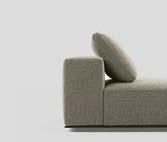 Bracciolo Slim, schienale chaise longue e retro divano con struttura in alluminio finitura brown nickel opaco e rivestito all esterno in cuoio colori.
