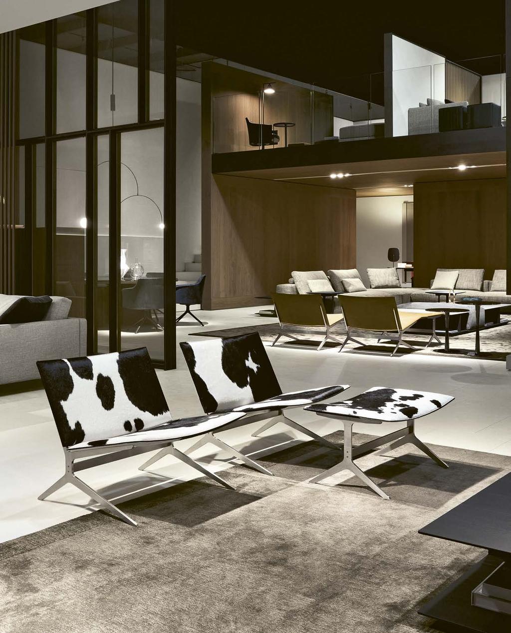 Elegante, leggera ed essenziale, Kay Lounge è una poltrona dall innata modernità. La struttura è in metallo, mentre la seduta è disponibile in pelle o cuoio.