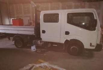 500,00) AUTOCARRO NISSAN CABSTAR 35 TG. DK961ZK IMM. 2007 POSTI 6 CASSONE RIBALTABILE TRILATERALE KM. 150.