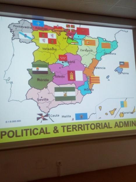 04/03/19 Lunedì Il Direttore del Programma Edoardo Marin, ha spiegato nel dettaglio la geografia e il sistema politico spagnolo come sfondo per la comprensione del sistema educativoscolastico e della