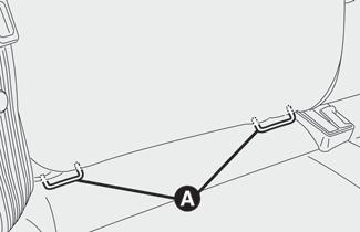 PREDISPOSIZIONE PER MONTAGGIO SEGGIOLO ISOFIX DICE 114 La vettura è predisposta per il montaggio dei seggiolini Isofix Universale, un nuovo sistema unificato europeo per il trasporto bambini.