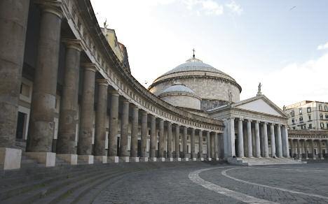 Monaldi di Napoli COORDINAMENTO SCIENTIFICO Felice Eugenio Agrò Direttore della Scuola di Specializzazione in Anestesia e Rianimazione, Università Campus Bio-Medico di Roma Giorgio Della Rocca