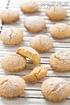 Biscotti farciti con crema al limone