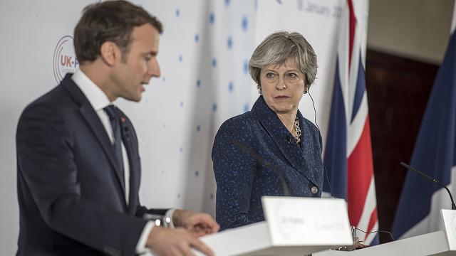 Theresa May e Emmanuel Macron al summit anglo-francese di gennaio, a Standhurst. La dimensione contenuta dell attacco porta la firma di James Mattis.