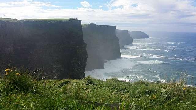 scogliere di Moher, passando attraverso i bellissimi paesaggi