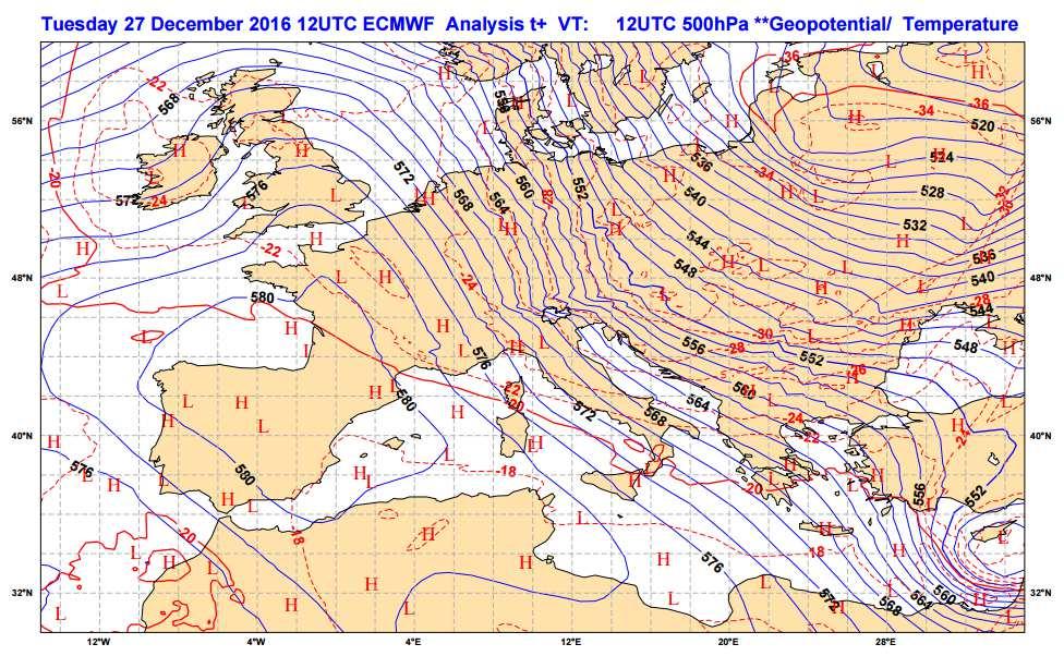 CARATTERIZZAZIONE METEOROLOGICA DEL MESE DI 216 Dicembre 216 è risultato completamente asciutto in quasi tutte le stazioni meteorologiche e, ovunque, con temperature molto più alte della media.