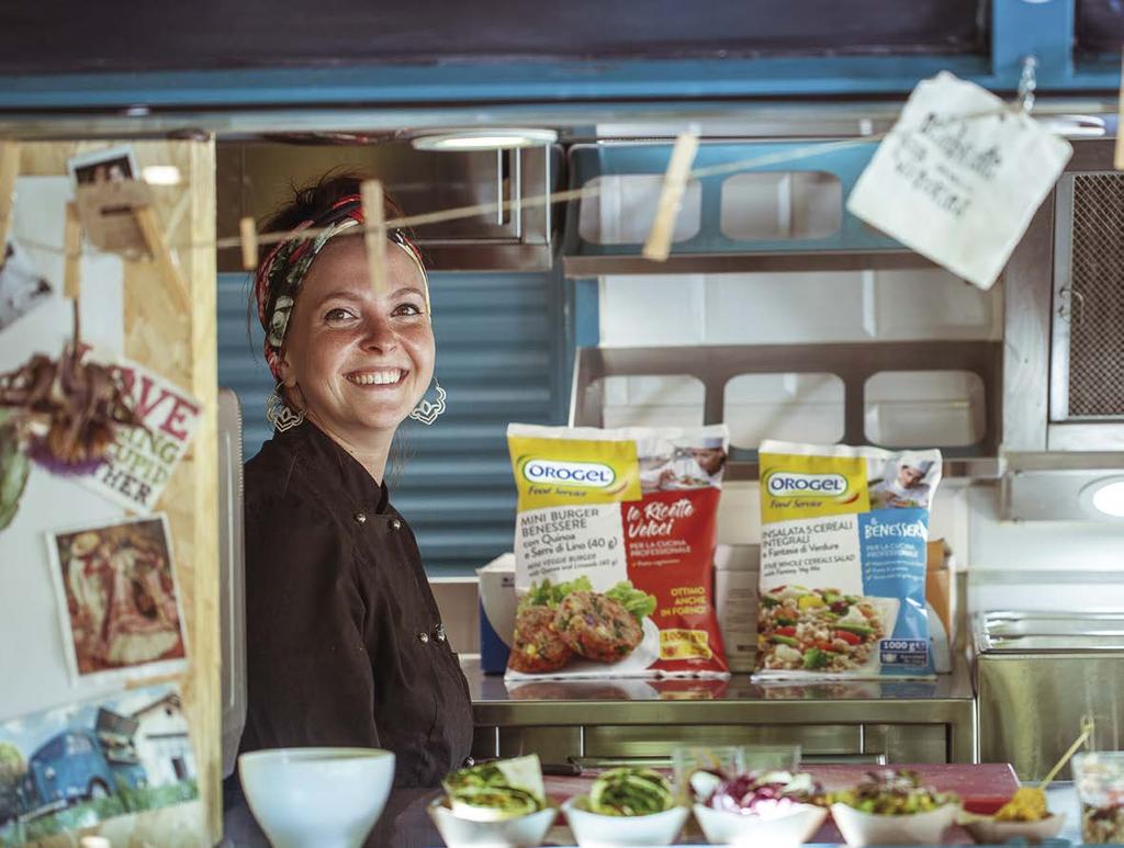 Street food Portati alla ribalta dai venditori di hot dog di Wall Street, oggi la nuova frontiera del cibo di strada italiano sono i food truck, piccoli capolavori di stile spesso retrò che offrono