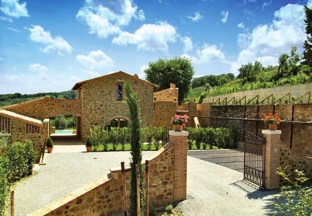 Suite Riserva In un contesto naturalistico di estrema bellezza, adagiato sulla collina ed immerso nel Parco naturale della Val d Orcia, Patrimonio Unesco dal 2004, sorge il Borgo