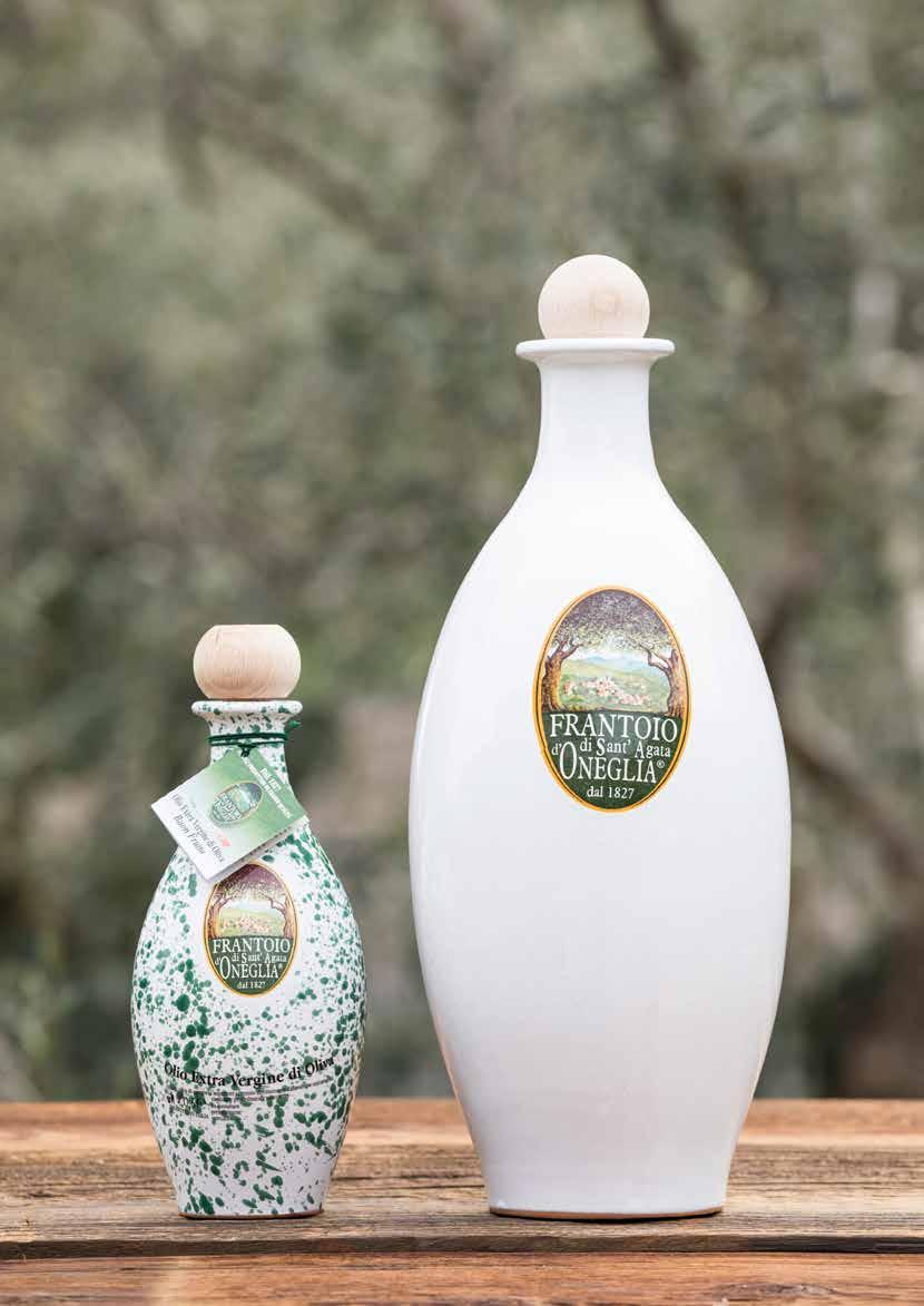 -58- -59- Ceramiche del Frantoio 100% Italiano - lavorato a freddo CODICE DESCRIZIONE LITRI 102002 Bottiglia ceramica bianca BUON FRUTTO 0,500 1020030 Bottiglia ceramica verde CLIVI 0,500 1020025