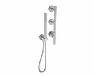 RUBINEttI DOCCIA SHoweR taps DUSCHArmATUREN ROBinetS POUR DOUCHE GRIFEríA PARA DUCHA GRUPPO DOCCIA TERMOSTATICO DA PARETE / THERMOSTATIC WALL MOUNTED SHOWER SET / THErmOSTATISCHE DUSCHBAttERIE FÜR