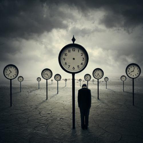 L'uomo da sempre si chiede se il tempo deve essere considerato come una realtà oggettiva e