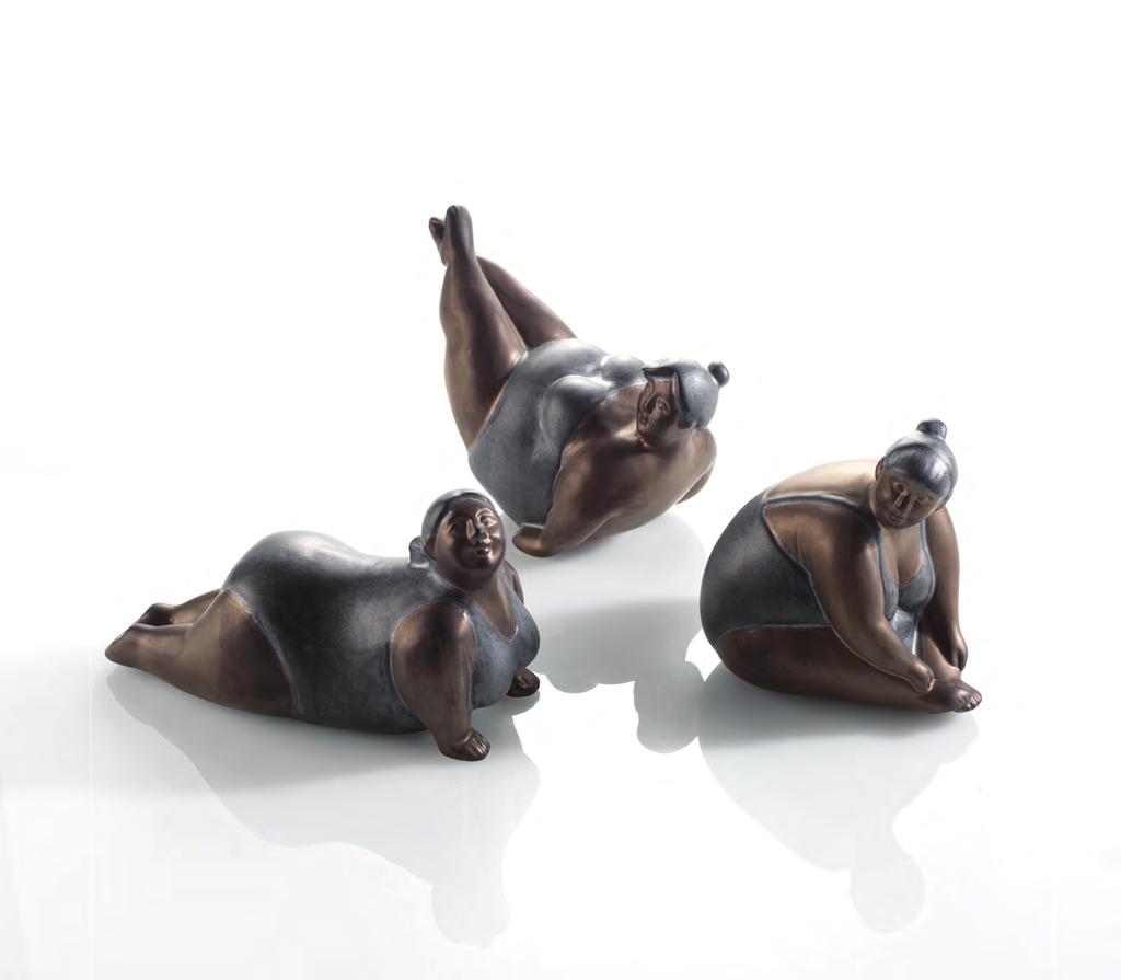 O751 figura ceramica fin. metallo ceramic figure metal finishing 16x7x5,5 h. cm. O752 figura ceramica fin.