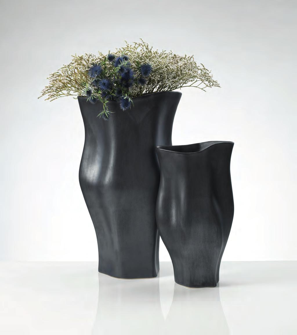 ceramica O749(D) vaso ceramica fin. ferro ceramic vase iron finishing 25,5x18x46 h. cm.