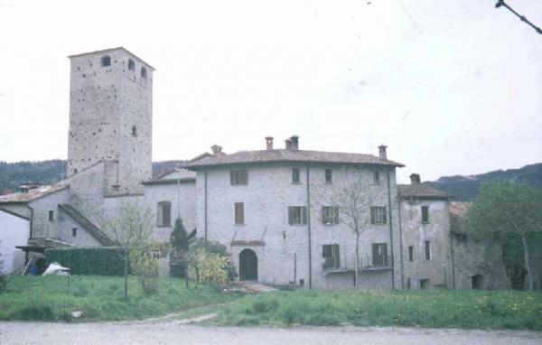 Castello dei Malaspina - complesso Varzi (PV) Link risorsa: http://www.lombardiabeniculturali.