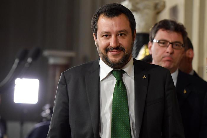 Matteo Salvini e Giancarlo Giorgetti al Quirinale Subito dopo è stata la volta di Matteo Salvini: Noi ci siamo, siamo pronti, abbiamo fatto il nome e indicato la squadra, vogliosi di far crescere l