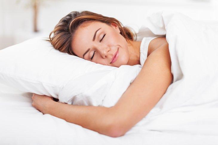 9 DORMI BENE E RICARICA LA TUA BELLEZZA Dormire fa bene, soprattutto alla tua bellezza. Un corretto sonno è la chiave per ringiovanire la pelle del viso, del corpo e per ricaricare l organismo.