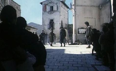 1 A SANTO STEFANO DI SESSANIO SUL SET DI PORZUS, IL FILM MALEDETTO SULL ECCIDIO PARTIGIANO di Piercesare Stagni* L AQUILA Nel 1997 veniva presentato al Festival di Venezia il film Porzûs, per la