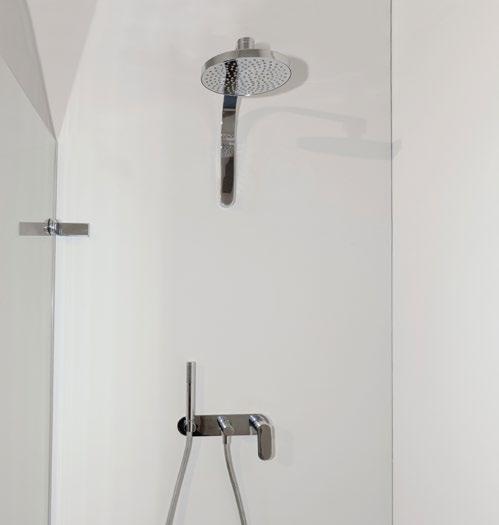 112550 Concealed shower set with overhead, mixer and handshower Package dim. 48 x 40 x 30 cm Weight 7 kg Pz.