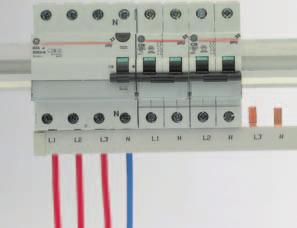 con isolamento 110 25 130 35 Multipolare (n) limentazione Laterale entrale Sezione (mm 2 ) Ith () K (mm 2 ) Ith () K (mm 2