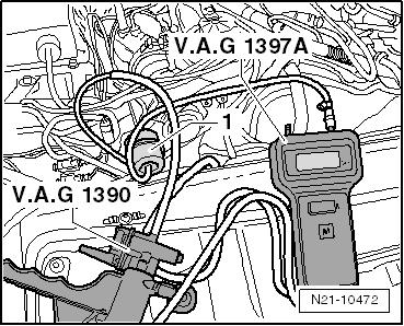 Page 5 of 7 Collegare il tester per turbocompressori - V.A.G 1397A--2- e la pompa del vuoto - VAS 6213- o la -V.A.G. 1390--3- con un raccordo a T al raccordo di depressione della capsula pneumatica -1-.