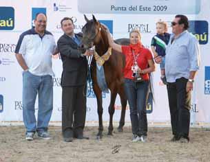 won by *ELNA- RA EL MADAN (El Nabila B x Tamara K), which was also named champion filly in the final championship. She was bred in Brazil and is owned by HARAS LA SERENA.