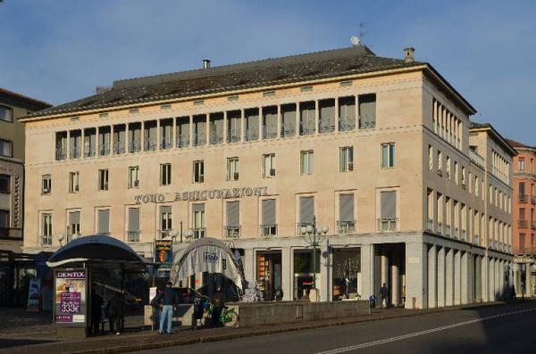 Palazzo della Toro Assicurazioni Bergamo (BG) Link risorsa: http://www.lombardiabeniculturali.