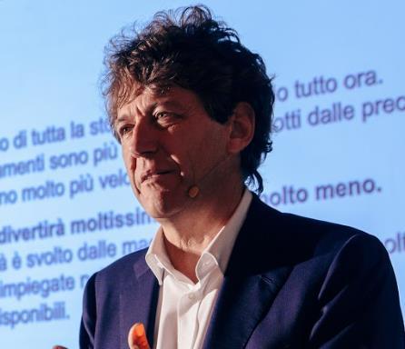 Boglione si è fatto interprete di una visione differente, priva di certezze. Secondo l'imprenditore, raggiungere i propri obiettivi dipende soprattutto dalla capacità di immaginarli.