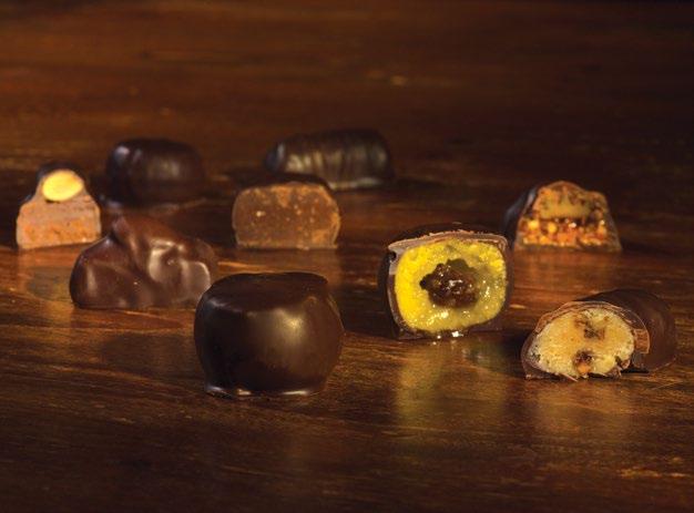 DELICATEZZE Un cuore di morbidissima crema di mandorle, in sei gusti diversi, ricoperto di cioccolato fondente extra 68% di cacao (miscela realizzata con masse di cacao Forastero e Criollo).