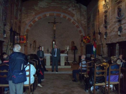 2. 5 giugno, Visita guidata di un gruppo di 37 persone provenienti dalla Liguria: Ricevuti dal Priore, hanno avuto agio di ripercorrere la millenaria storia della Chiesa Rossa; conoscere come, e per