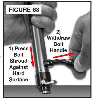 Dopo che il manubrio è stato sfilato (fig. 64), il percussore può essere rimosso dal corpo otturatore, consentendo la pulizia e la lubrificazione.