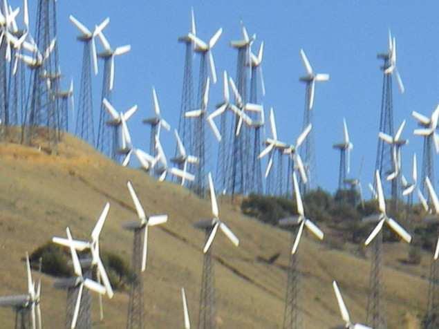 Alcuni casi concreti/1 Altamont Pass wind farm Costruita negli anni 70 tra Livermore e Tracy, alle porte di San Francisco La più grande