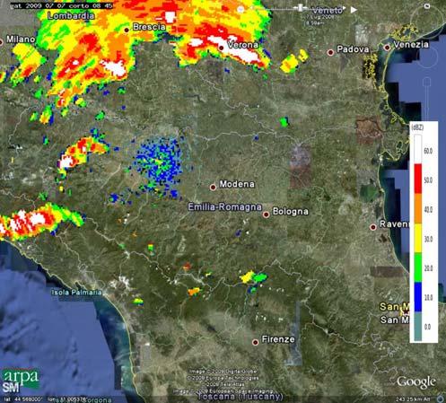 Mappe di riflettività del 07/07/2009 alle 08:45 UTC (in alto a sinistra),