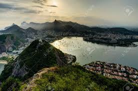 vista di Rio dall alto dell iconico monte affacciato sull
