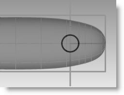 Per creare un foro nel manico del martello: 1 Usare il comando Cerchio (Menu Curve: Cerchio > Centro, Raggio) per creare un cerchio