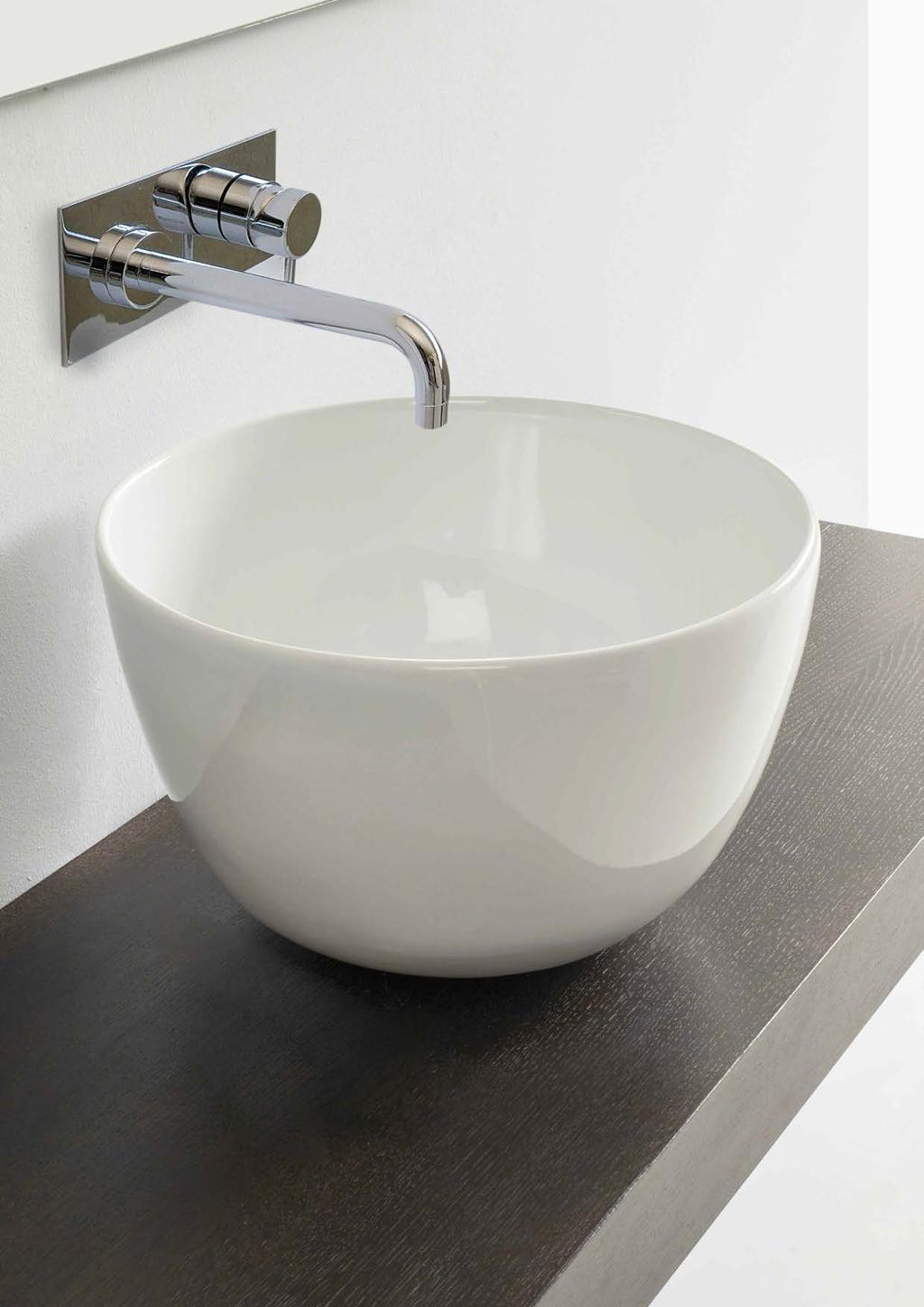 Vanity Bowl Cod 3155 Appoggio diam cm.44,5 x h.28 Un pezzo di carattere in tipico stile minimalista.