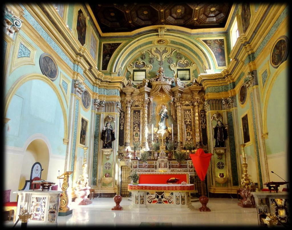 CHIESA DI SANT ANTONIO Costruita a fine 400 nella Giudecca, (quartiere ebraico) su un antica Sinagoga, risulta essere, nella versione attuale,edificio tardo-barocco del 1722.